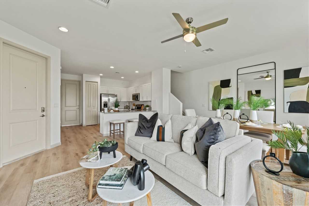 Villas of Torino - Photo 6 of 34