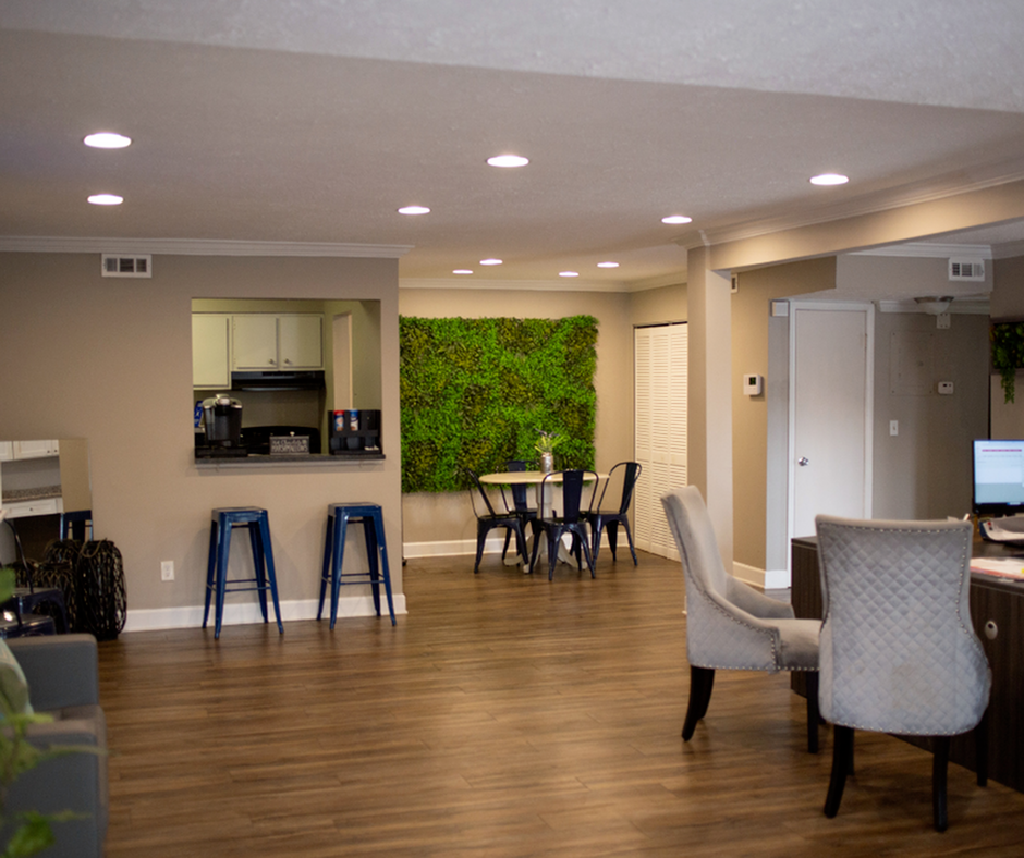 Ashberry - Photo 6 of 19