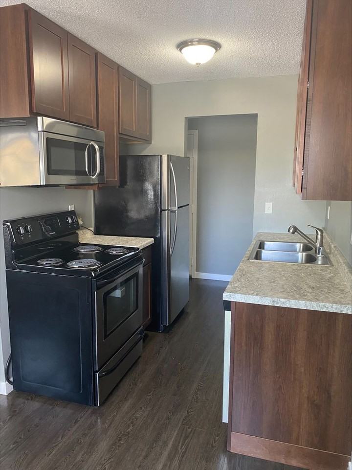 Bridgewater Crossings - Photo 3 of 50