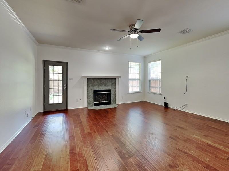 2704 Buck Hill Dr - Photo 2 of 24