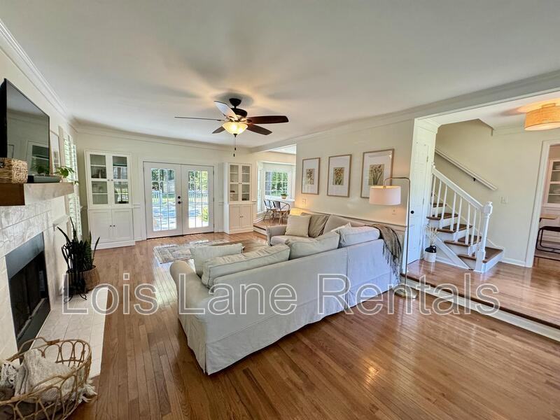 978 Mooring Dr - Photo 4 of 26