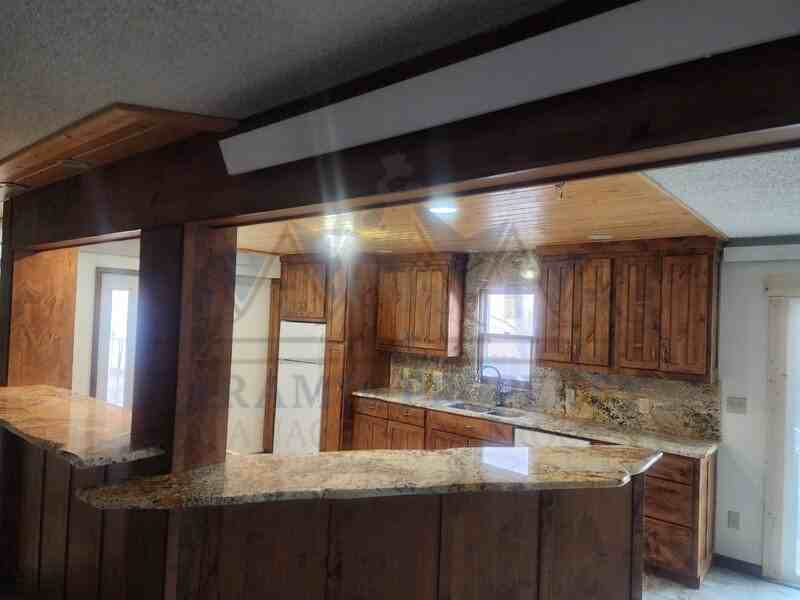 522 S Lincoln St #E - Photo 5 of 26