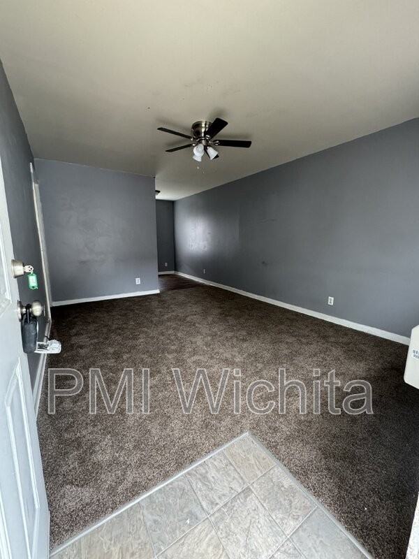824 S Water St #2 - Photo 2 of 6