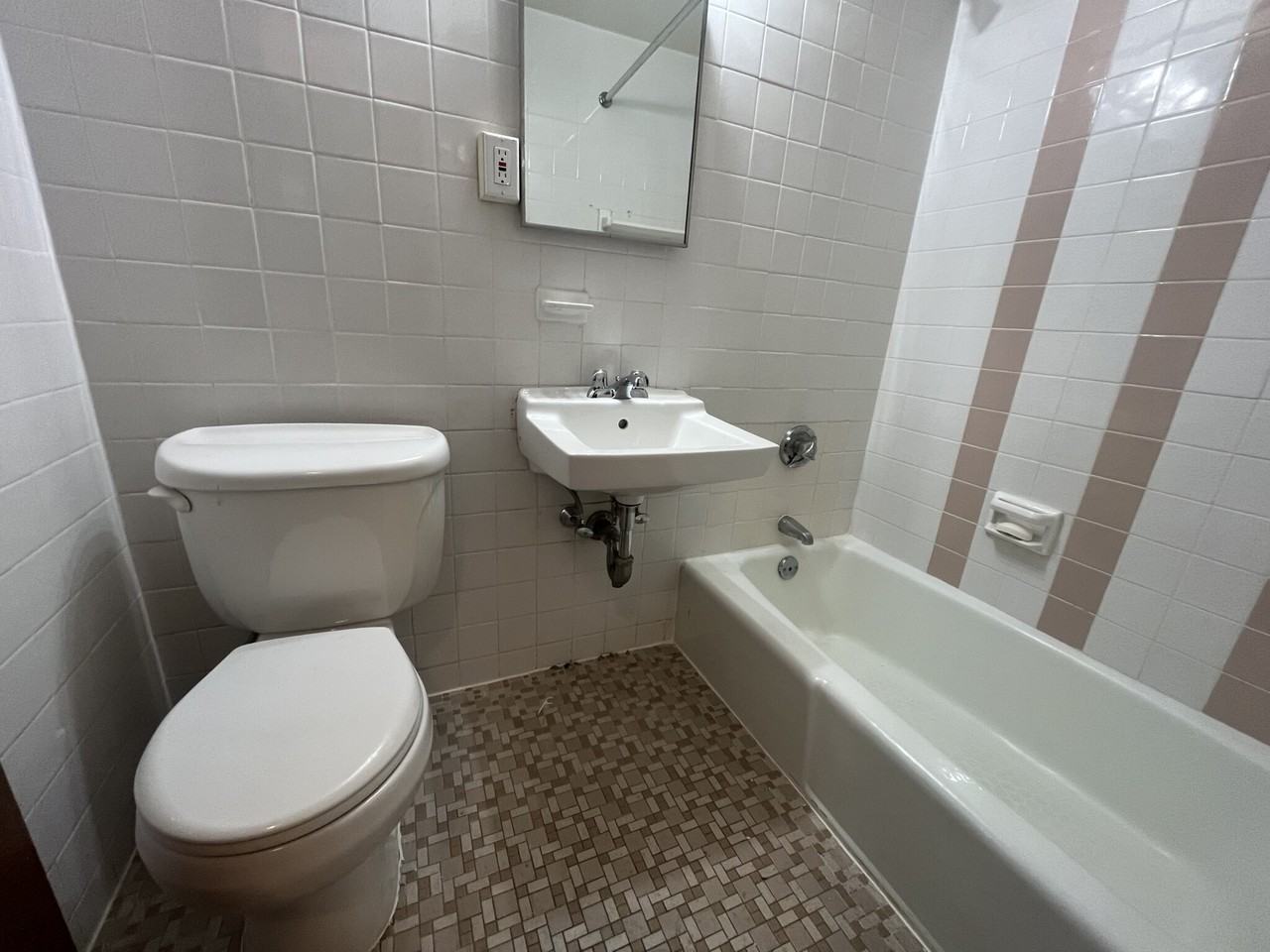 South Huntington Ave. & Huntington Ave #4 - Photo 5 of 6