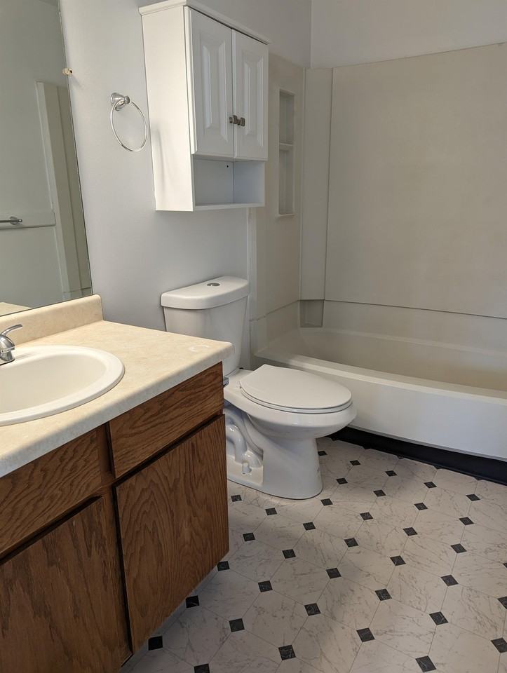 Bear River Apartments - Photo 4 of 50