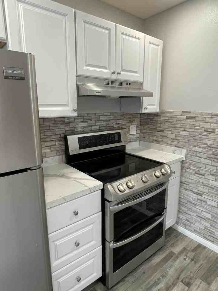 3277 Olive Street - Photo 7 of 19