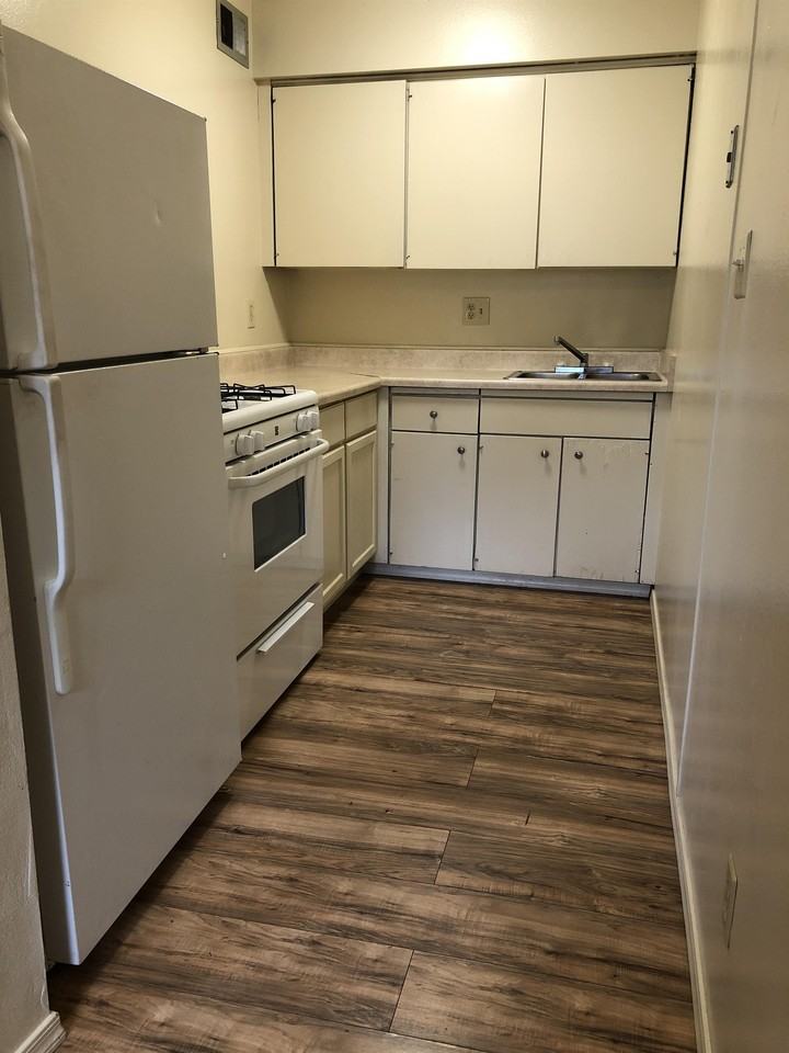 2804 East St - Photo 6 of 11