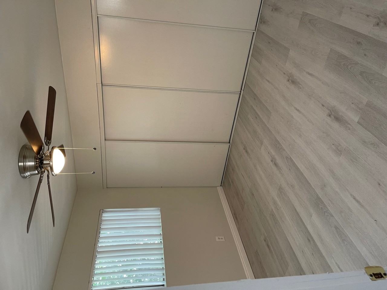 Ocean Star Investment, LLC / 323 West 11th Street / John / - Photo 6 of 13