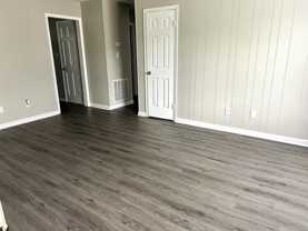 65-75 McIntyre - Photo 1 of 1