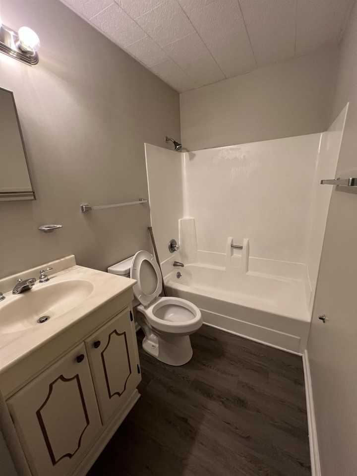 65-75 McIntyre - Photo 7 of 7