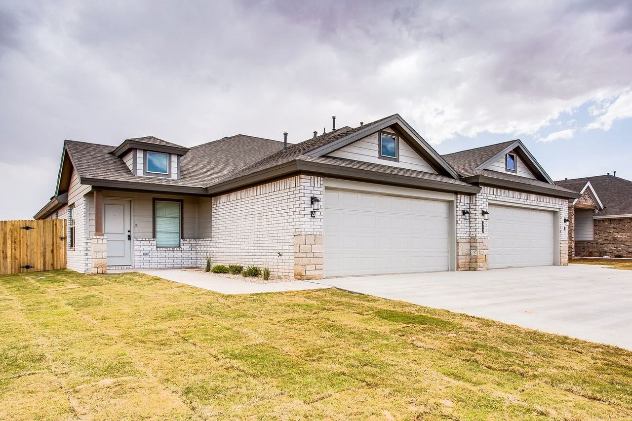 BG 5515 121st Street - Photo 2 of 15