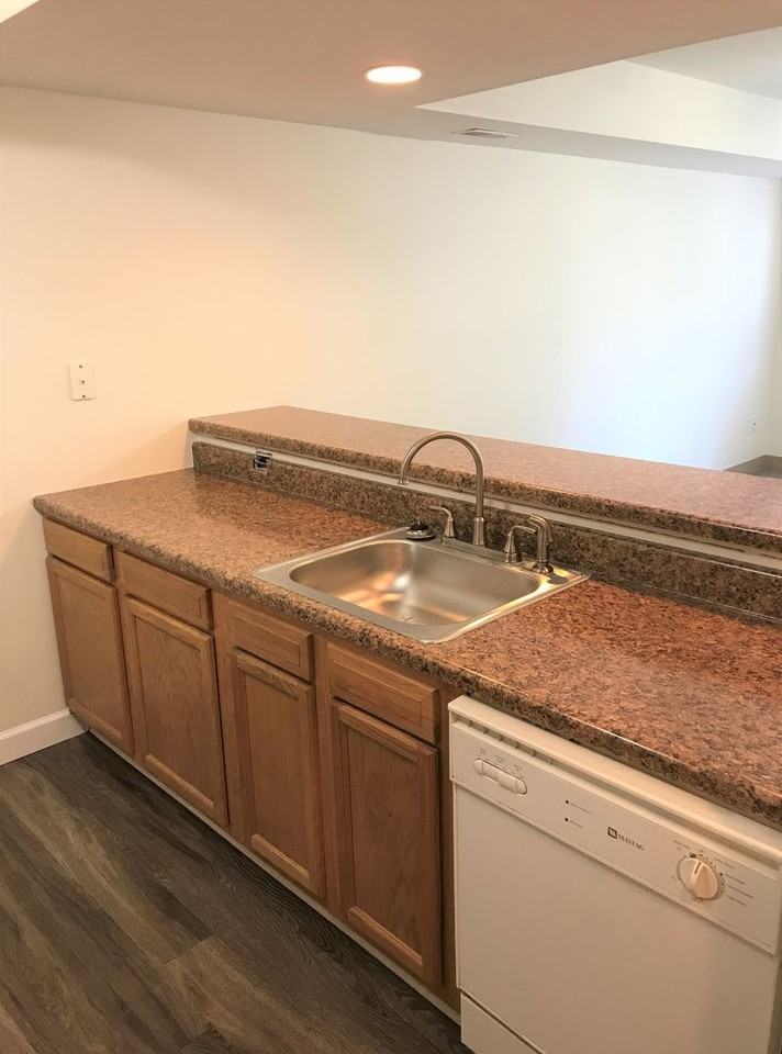 101 South Coler Avenue - Photo 5 of 15