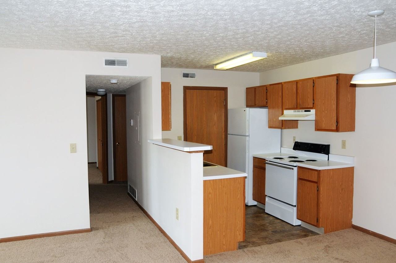 5561 Cedar Spgs - Photo 4 of 12