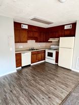 411 Cambridge Cir #D2 - Photo 1 of 1
