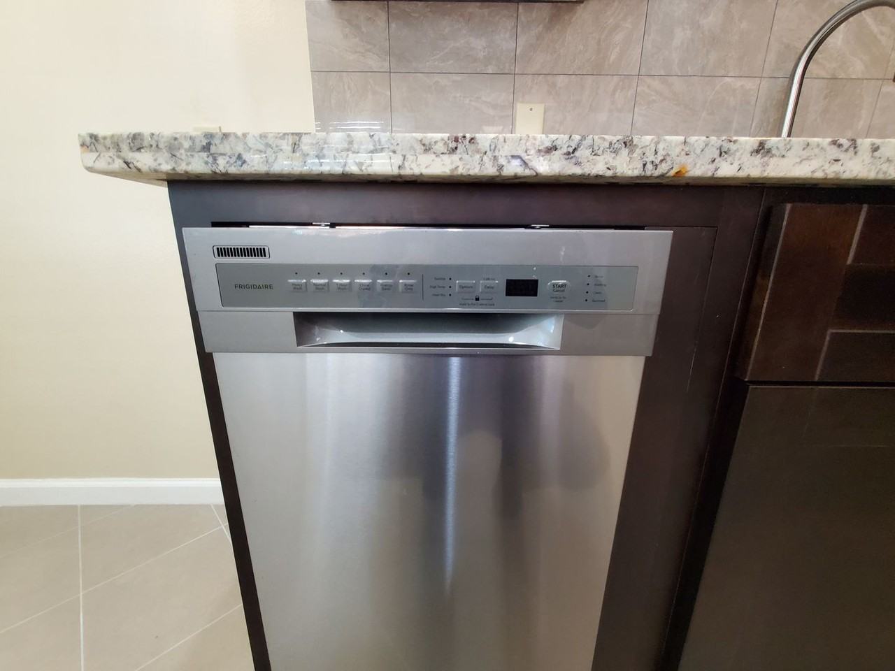 68 Central Ave - Photo 5 of 31