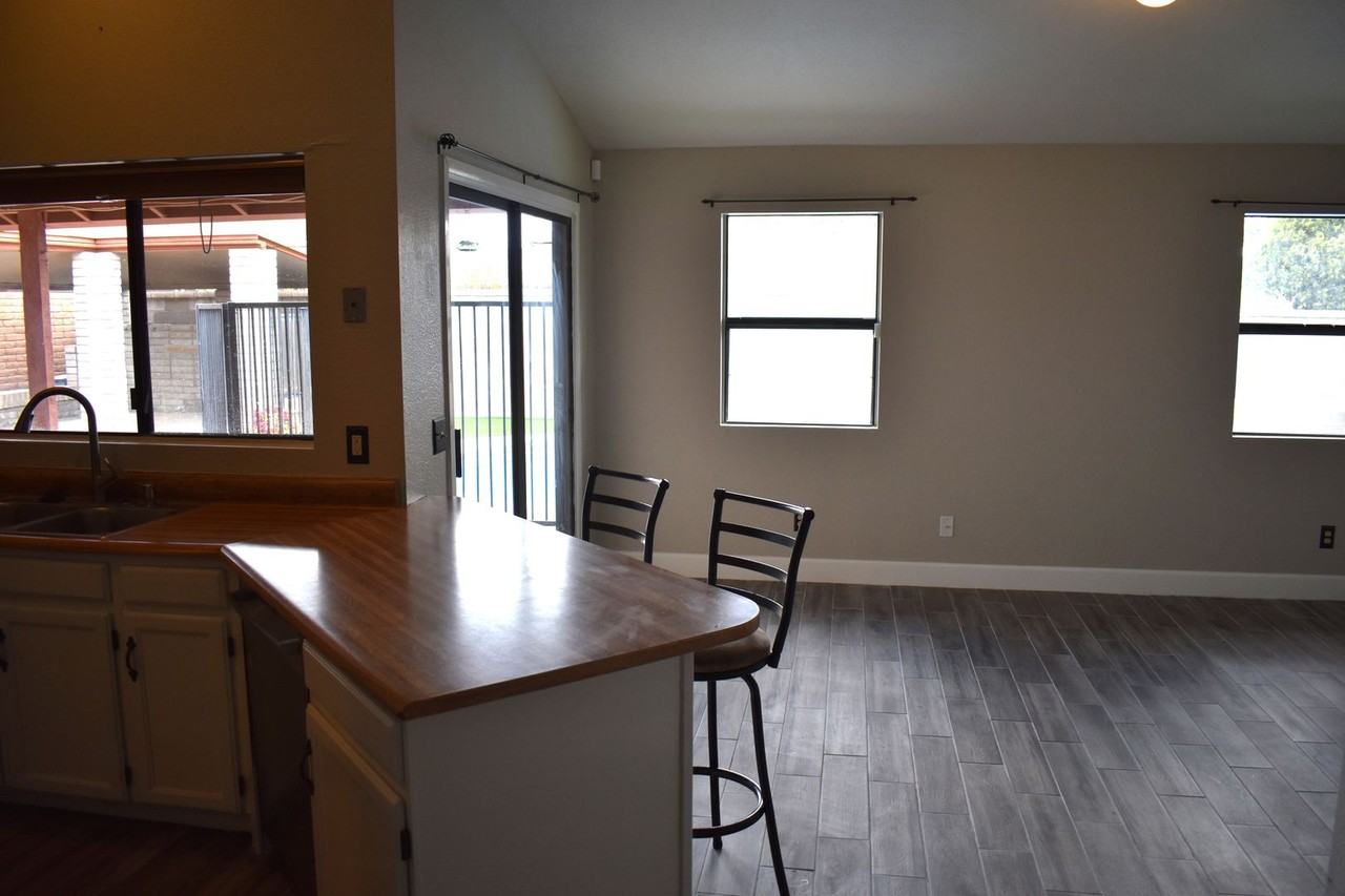 3547 Briarwood Dr - Photo 4 of 23