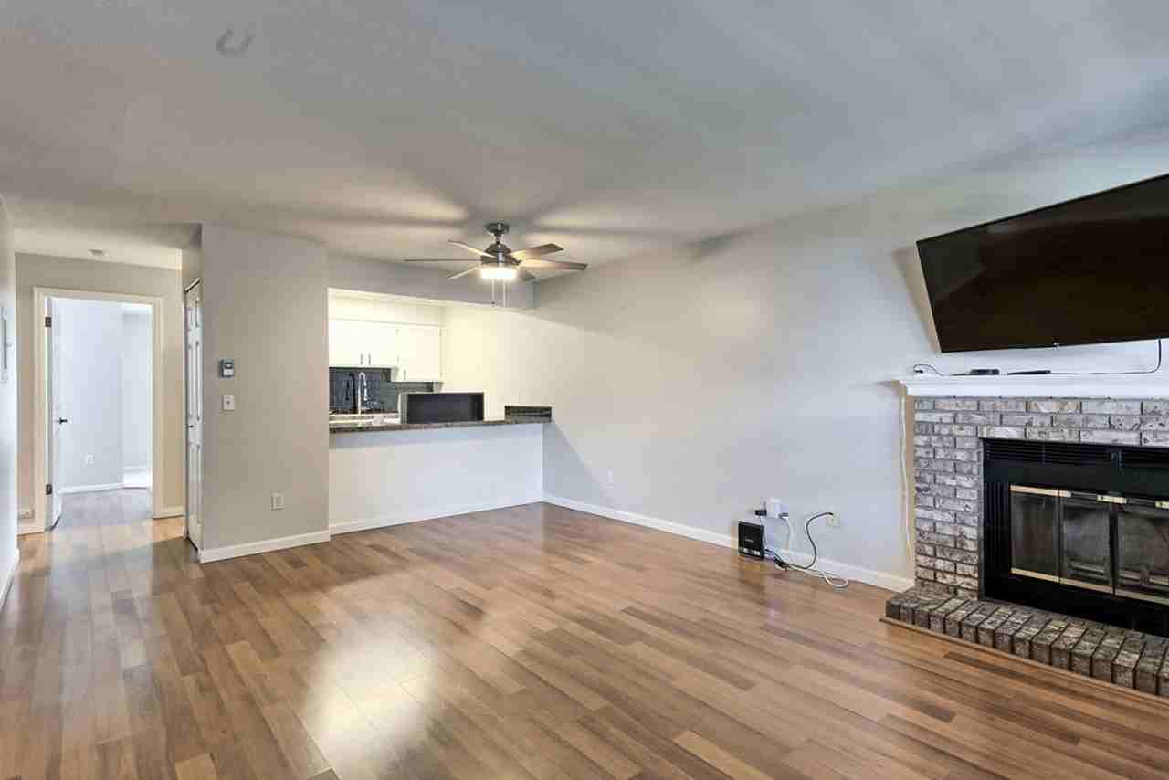 1601 W Swallow Rd - Photo 2 of 27
