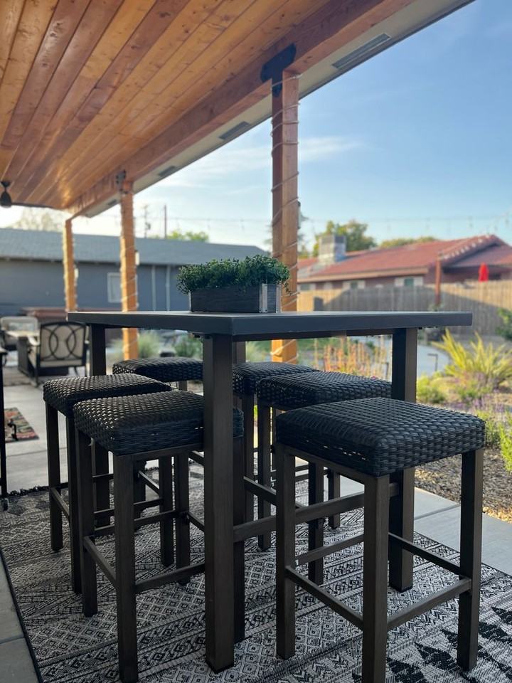 24 24 N Lind Avenue - Karin's Kottage - Photo 4 of 50