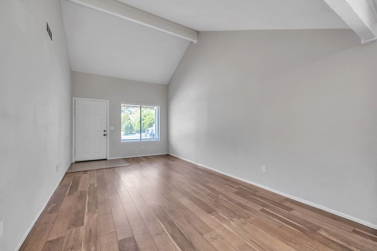 6852 6852 - 6854 Concert Way - Photo 3 of 19