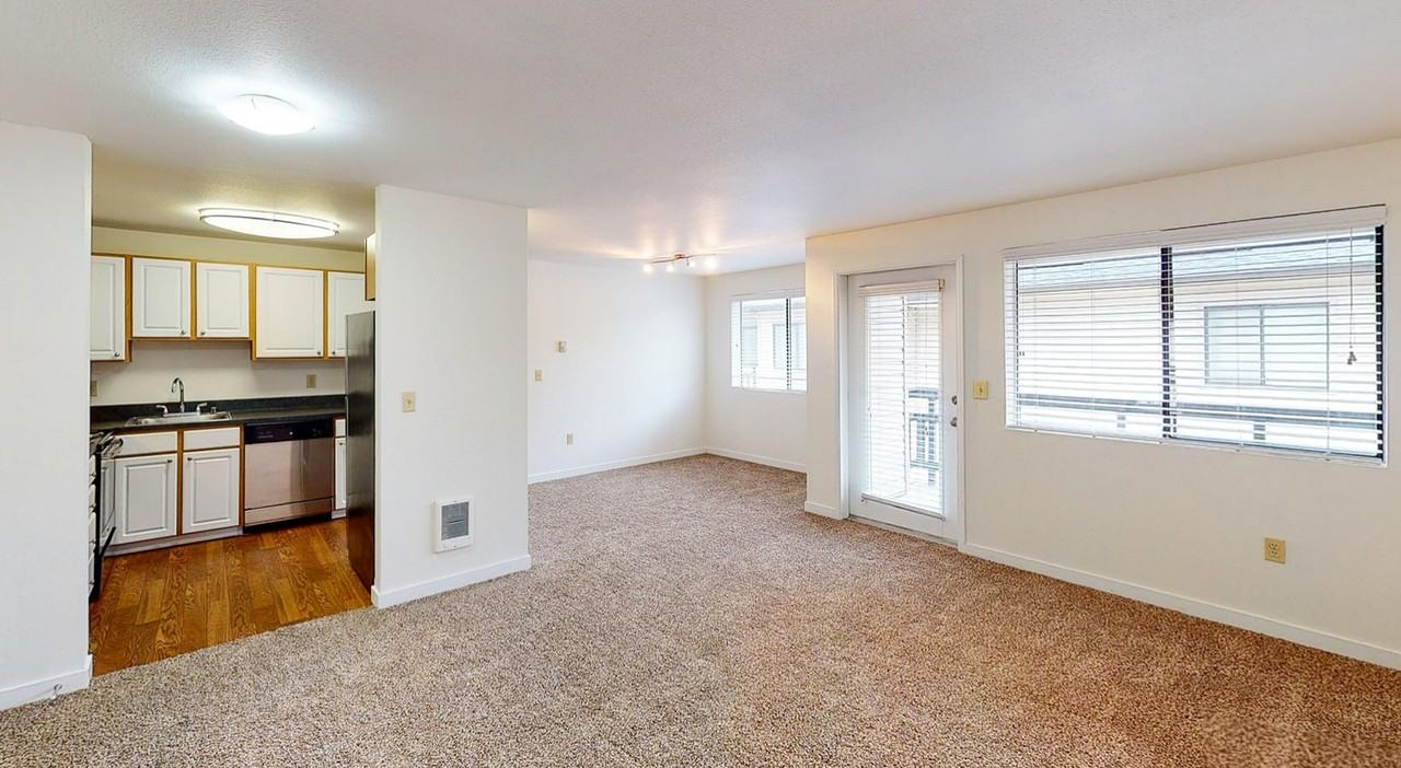 Clocktower Apartments - Photo 4 of 23