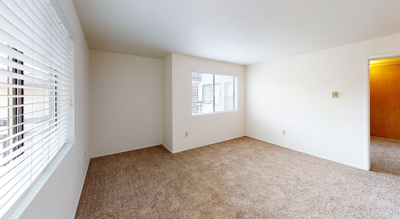 Clocktower Apartments - Photo 6 of 23