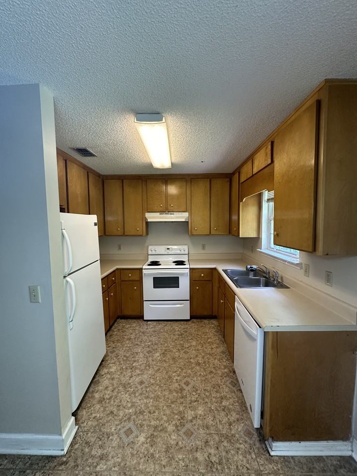 140 Talbot Ct #140 - Photo 5 of 14
