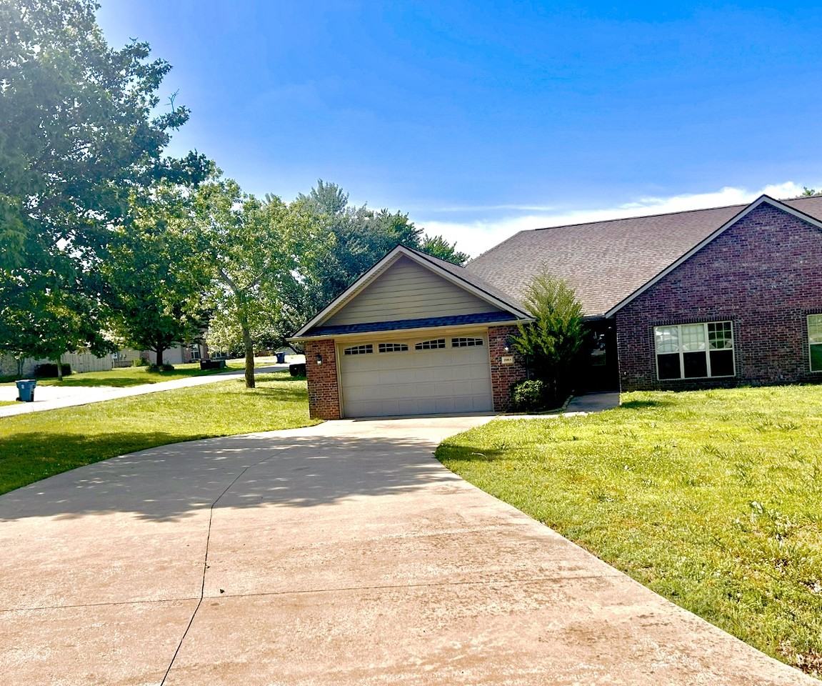 2500 N Loma Linda Dr #A - Photo 2 of 13