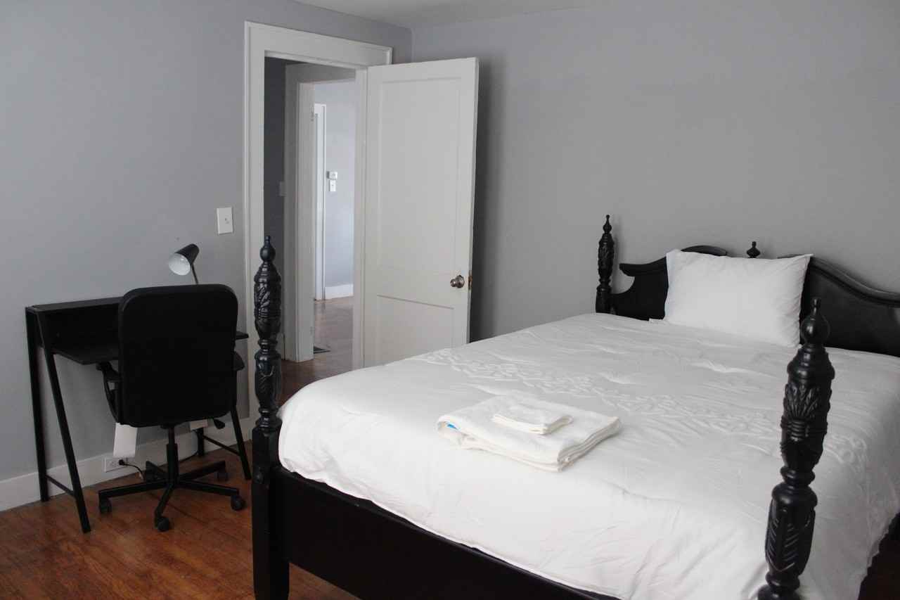 3253 Lowe St #1ROOM2 - Photo 2 of 13