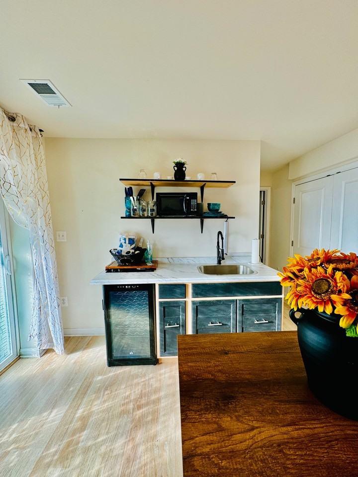 Virginia Rental Property - Photo 4 of 33