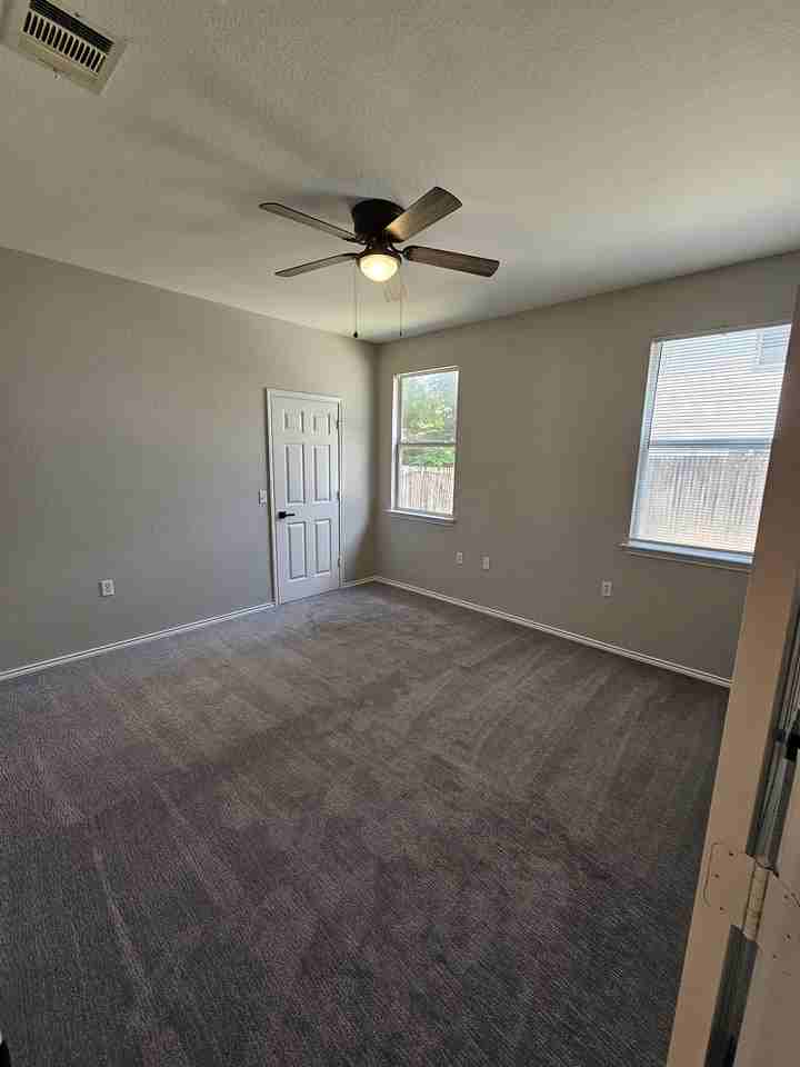 7617 Bennett Ave #B - Photo 6 of 10