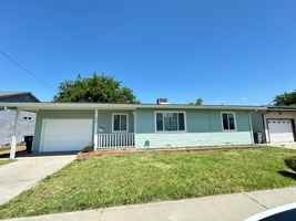 featured image of 921 Harris St