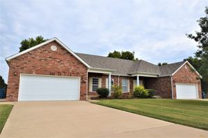 featured image of 1009 Southgate Cir