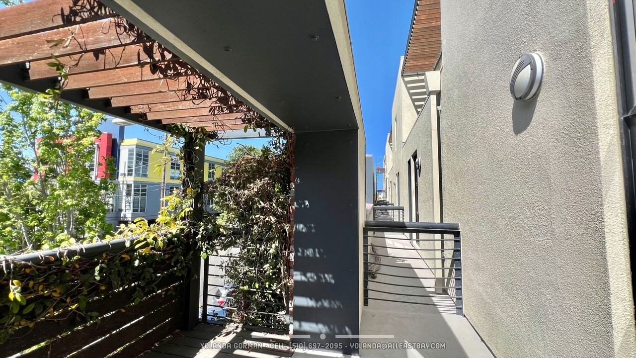 1218 66th St - Photo 5 of 29