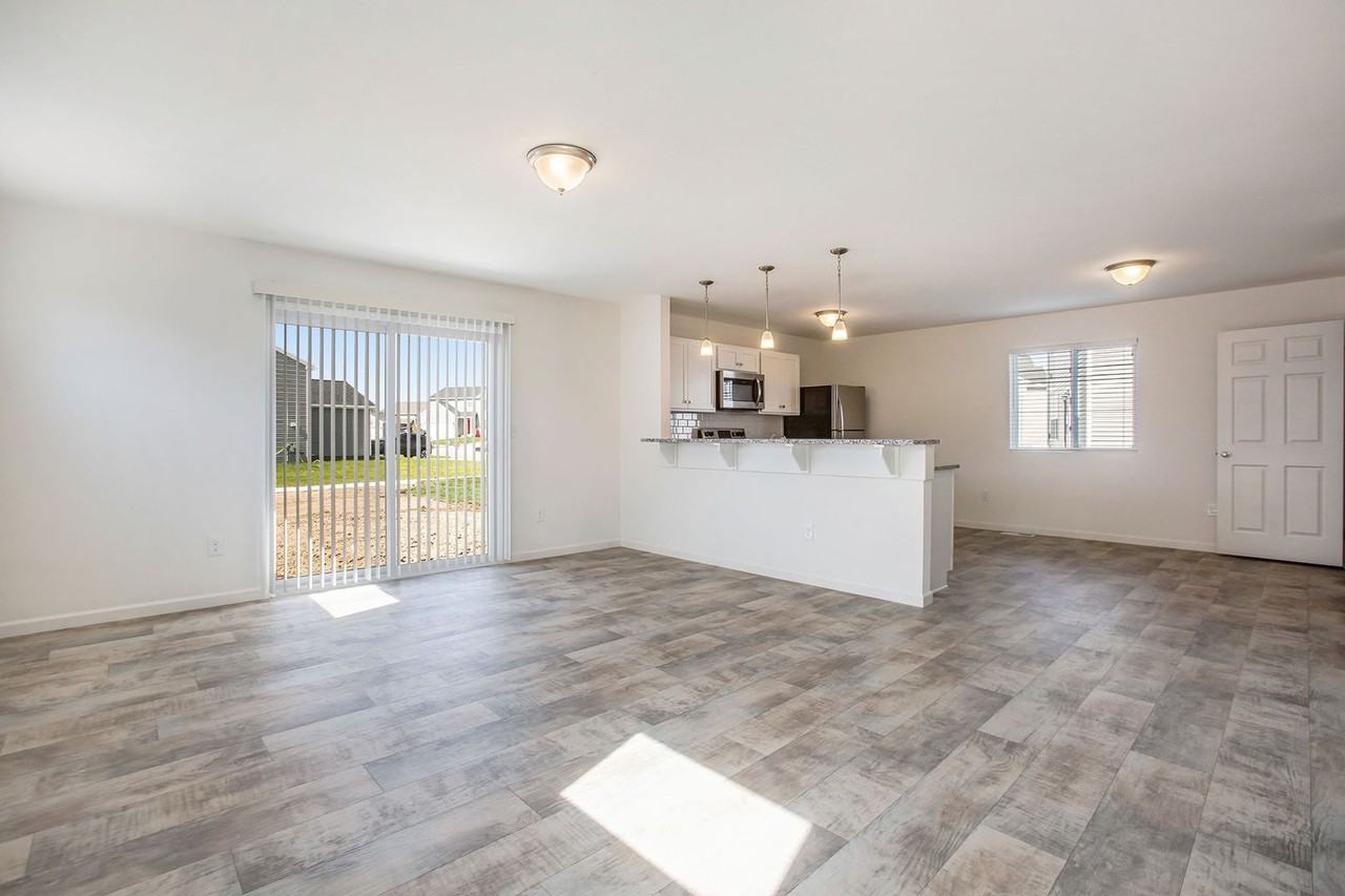 2644 Blooming Bud Ln Se - Photo 3 of 21