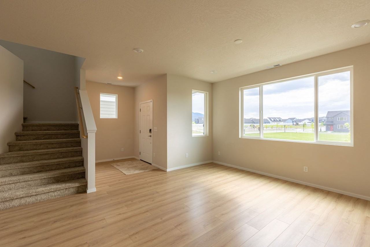 24513 24513 E Feather Loop Ln - Photo 5 of 29