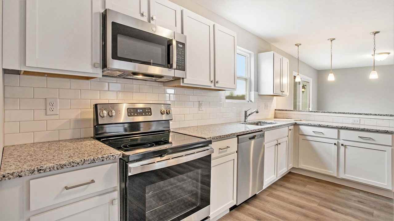 707 Nicholas Trl - Photo 2 of 25
