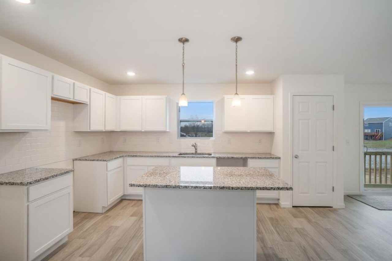 1749 Chickory Ln - Photo 3 of 23