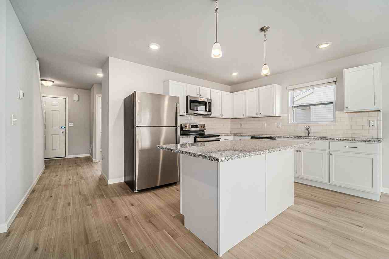 1308 E Ganson St - Photo 3 of 21