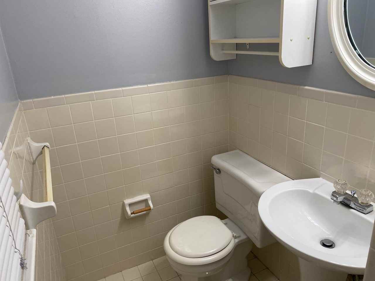 788 Marcella St - Photo 3 of 10