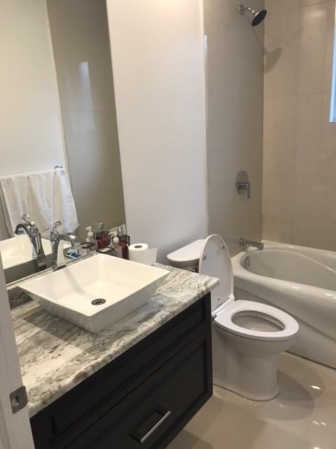 1611 Fisher Avenue - Photo 3 of 11