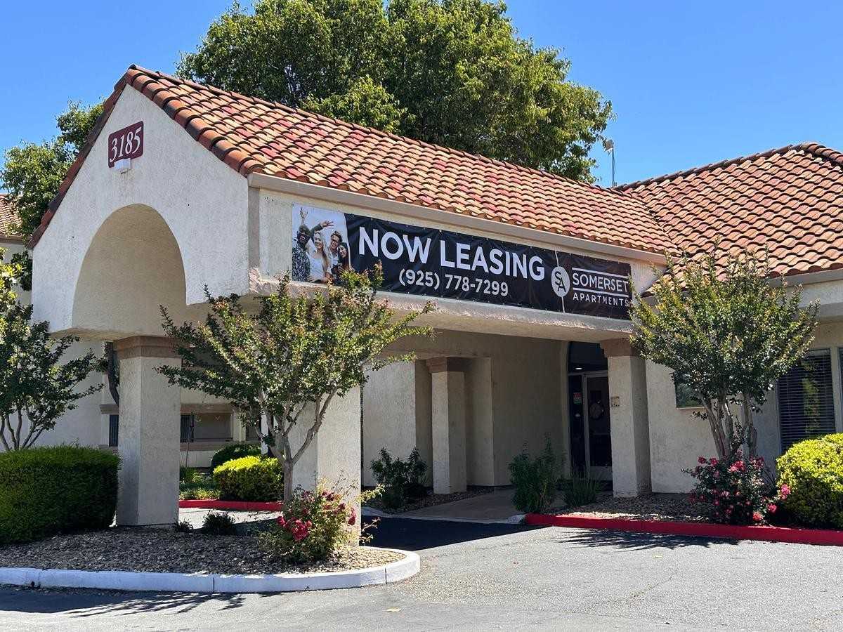 3185 Contra Loma Blvd - Photo 2 of 40