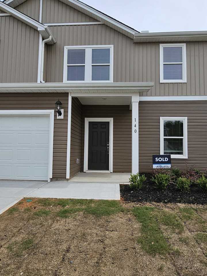 140 Lavinia Cir #1 - Photo 4 of 49