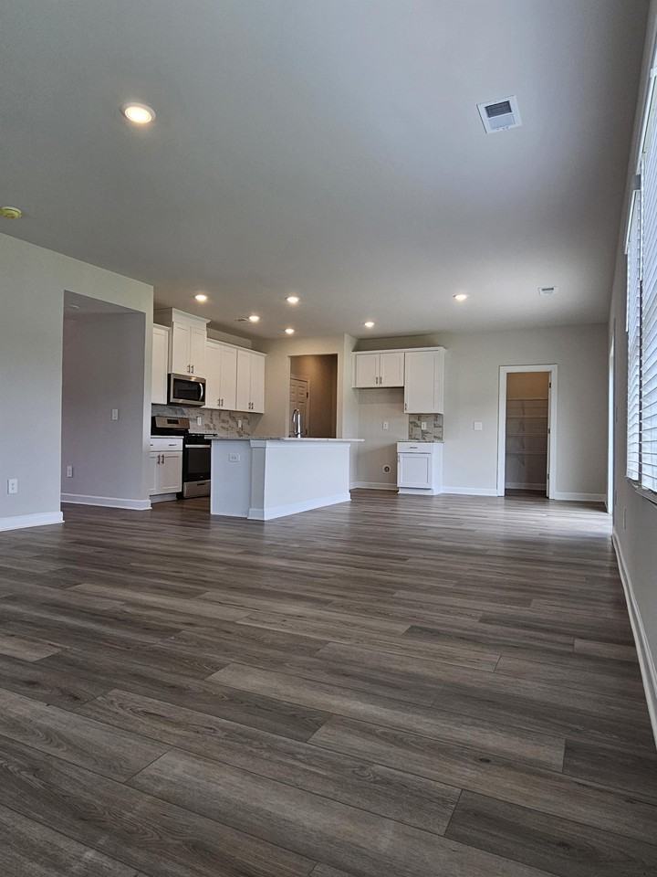 140 Lavinia Cir #1 - Photo 6 of 49