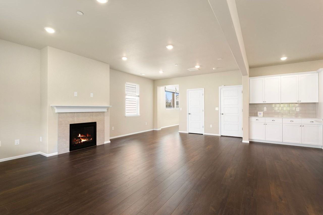 905 Timberline Ave - Photo 6 of 16