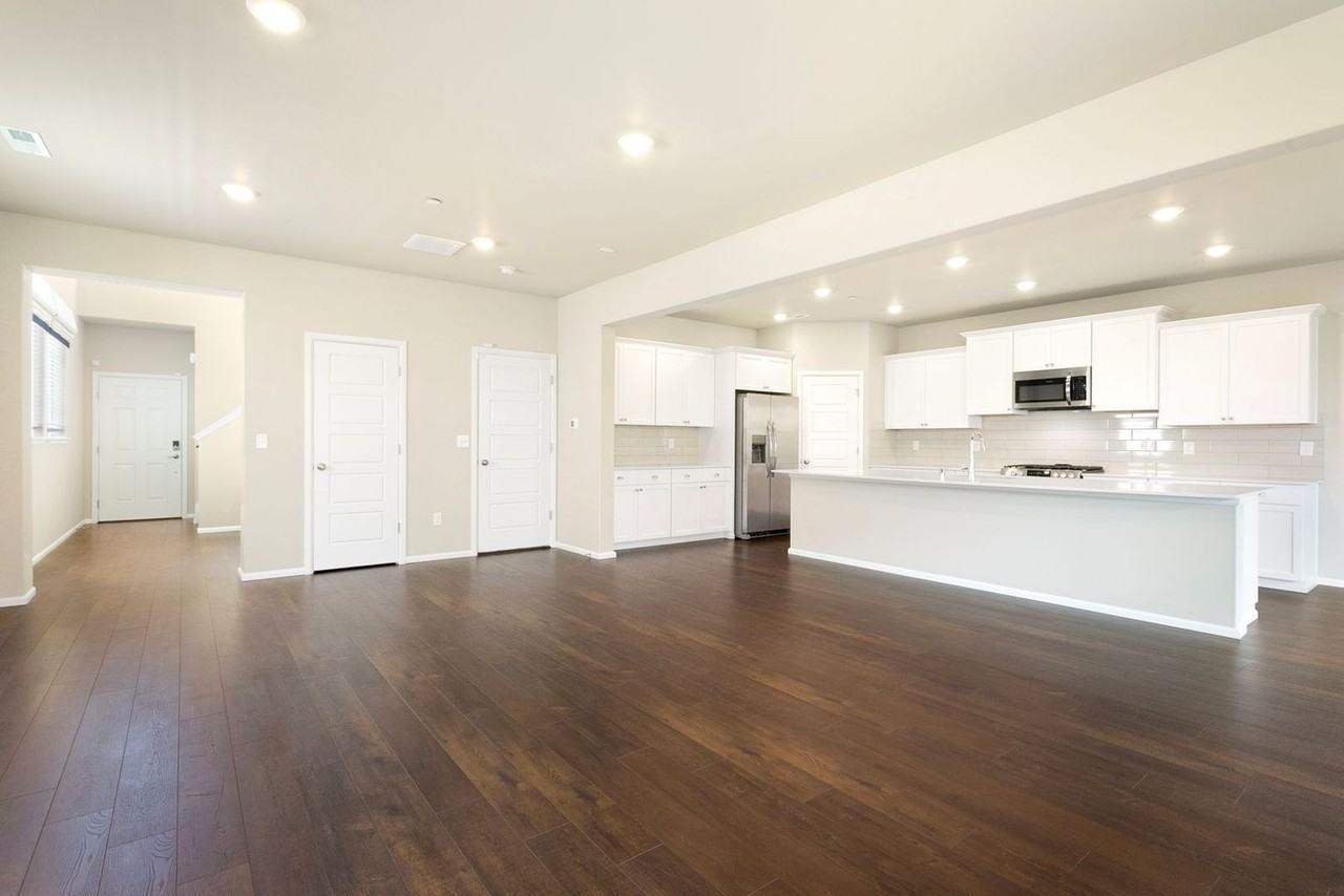905 Timberline Ave - Photo 7 of 16