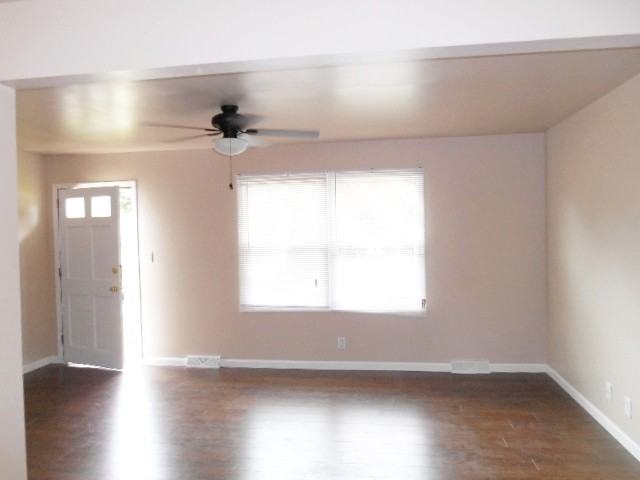 1095 Sunset Rd - Photo 2 of 13