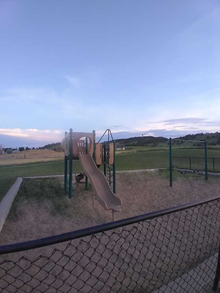 Edgewood Estates - Photo 6 of 11