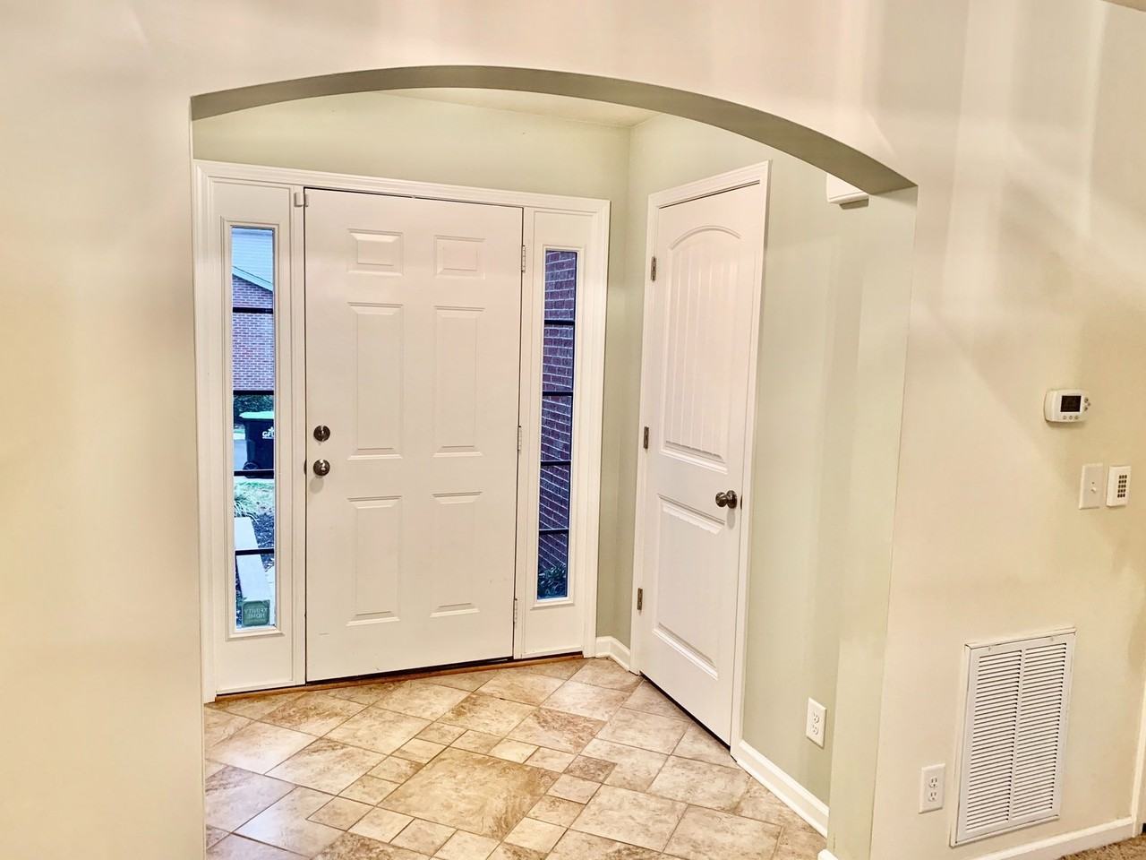 5321 Bayou Dr - Photo 4 of 25