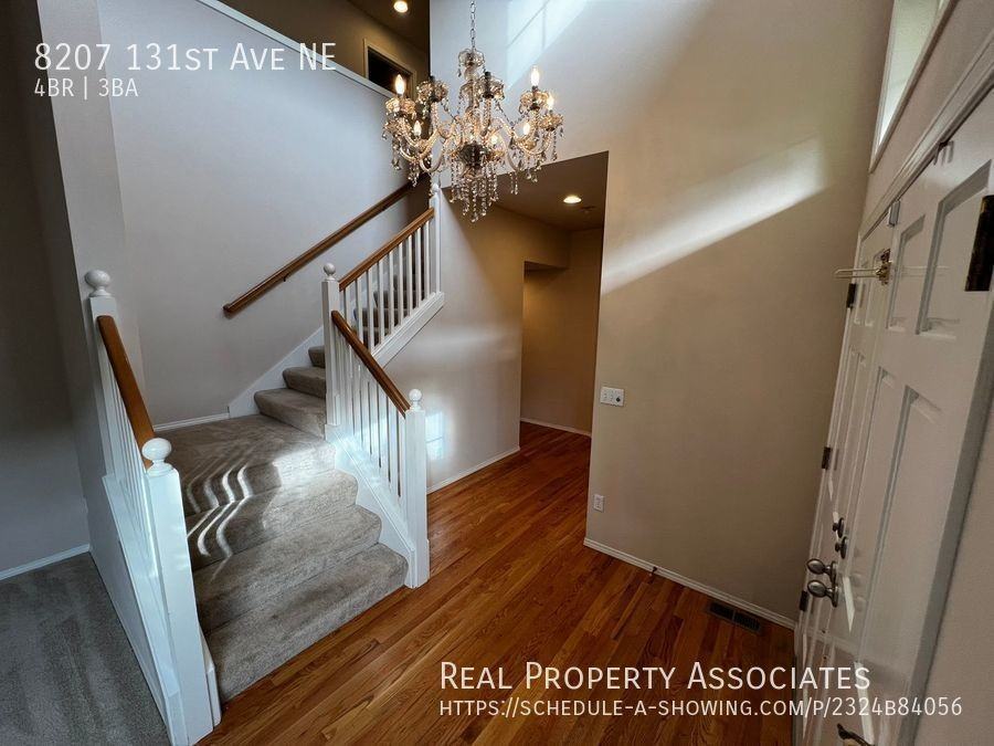 8207 131st Ave Ne - Photo 2 of 29