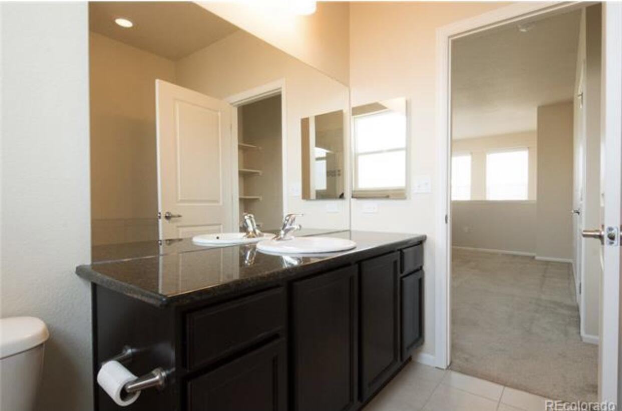 11200 Colony Cir - Photo 3 of 23